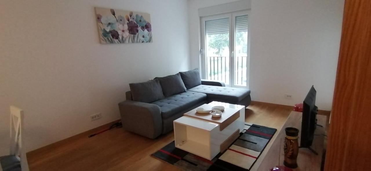 Apartamento Moonze Gate Belgrado Exterior foto